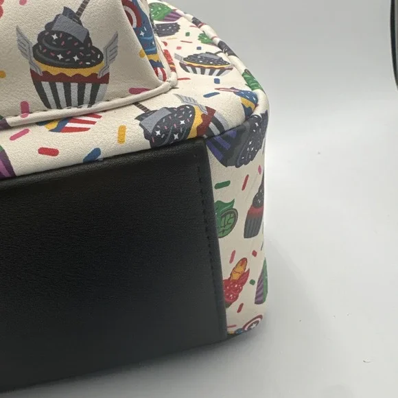 Disney Mini Backpack Bag Marvel Eats The Universe Avengers Cupcakes Food White - Picture 13 of 14